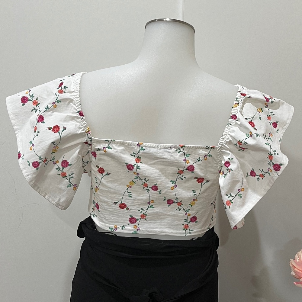 Tops - Picture 2 of 2